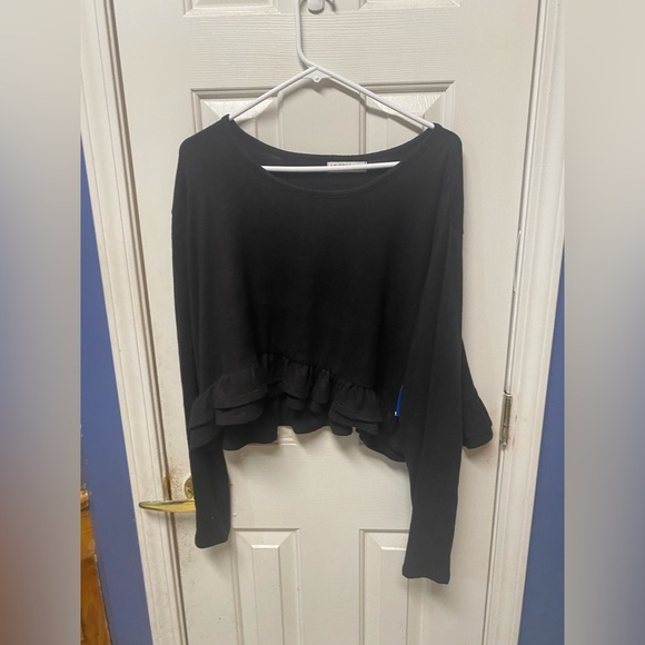 Arizona Jean Co XXL cropped black withered black long sleeve ruffle shoulder - Picture 1 of 8